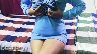 Horny 18+ housewife Desi bhabhi making her Desi sex video with her college boyfriend secretly in her house
