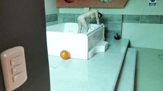 Caught My Step Sis Masturbating In Bath Tub And She Creamed All Over My Dick