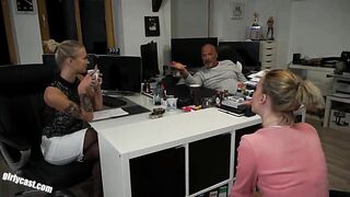 Lia & Kathi - The fucking job interview!