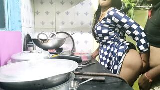 Indian bhabhi cooking in kitchen and fucking brother-in-law