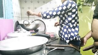 Indian bhabhi cooking in kitchen and fucking brother-in-law