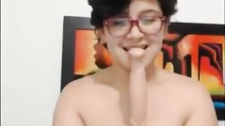 A GIRL WITH HOT BODY DANCING