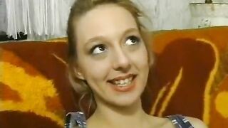 Amateur girlfriend threesome with 2 guys