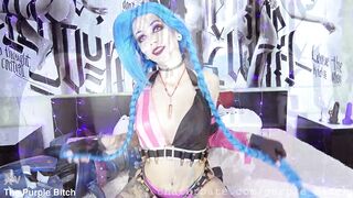 Jinx cosplay makes double penetration amateur young girl
