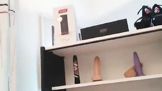 Hot Sexy Teenie shows her Dildo for her Tight asshole