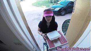 Real amateur gets facial