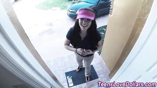 Real amateur gets facial
