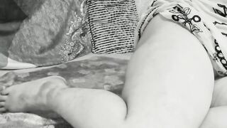 Bhabhi ki chikni chut loud moaning.