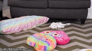 GirlfriendsFilms - Blondes Scissor & Cum Together