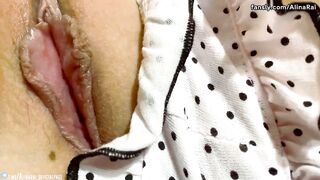 Stepdaughter's pussy suddenly started to itch, it's good that her stepdad was at home