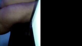 vor der webcam hart gefickt
