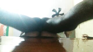 Hot wife ko Standing position mai chudai kiya.