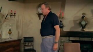 La prof enseigne sans preservatif (1981) Nicole Segaud