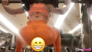 Hot milf releasing the ass for the personal after the gym! - www.denybarbie.com.br