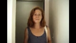 Showing Kinky Divorced MILF My New Apartment