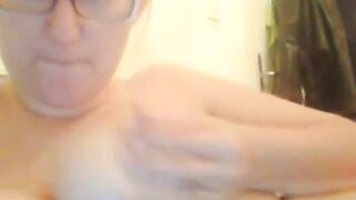French Young chubby ride her dildo
