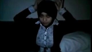 indonesian- jilbab vethree 1