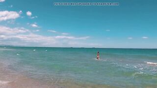 I'm nude on Lago Saler beach in Valencia