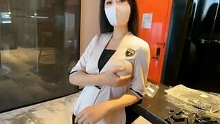 The best young woman in the masseur in the club says she wants to cuckold her husband, Chinese domestic drama