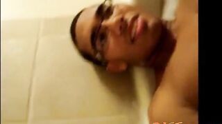 Asian girl blowjob in the bathtub while chatting - POV