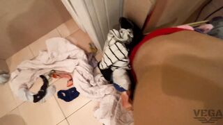 STEP SISTER STUCK IN THE BASKET & I CUM IN HER PUSSY