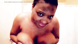 Bouncing Boobs!
