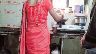 Kitchen me kam karate Samy bhabhi ko sahab ne chod diya hard fucking