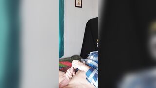 How to fuck your cock hole with a toothbrush!