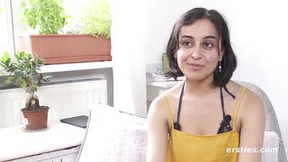 Jasmina Shows Her Way To Orgasm
