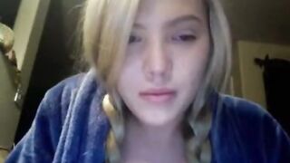 beautiful blonde teen - NeatCams.com