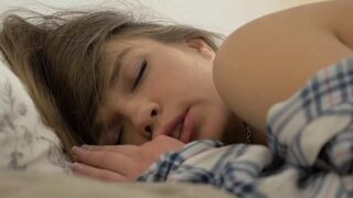 Young teen 18 years old comes to orgasm while fingering