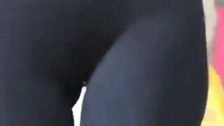.com 2612800 black leggings walking with panty lines