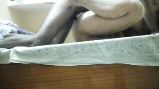HOT KAAMWALI KI CHUDAI MAKAN MAALIK K BETE NE KI (PART 01)