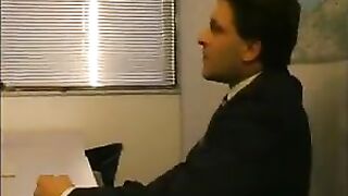 Sexe anal au bureau