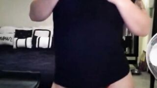 Leanne Crow Shows Her Gorgeous Body On Webcam