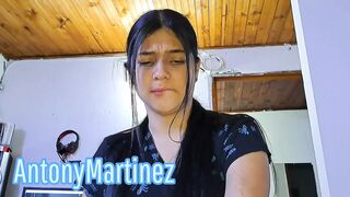 MY BEST FRIEND'S GIRLFRIEND ENTERS MY ROOM AND GIVES ME A RICH ORAL SEX