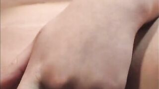 Teen Skarlett Shows Her Melons