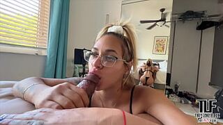 CUTE LATINA WITH GLASSES EARNS HUGE LOAD