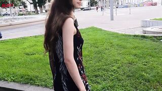 Extreme flashing in Vienna - DOLLSCULT