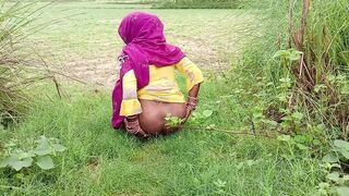 Indian Sex Outdoor Fuck Step Sister Without Condom Khet Chudai Big Black Cock Big Natural Boobs Hindi Porn