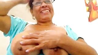 Black Mature Show All on webcam