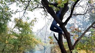 Girl climbed a tree to rub her pussy on it - Lesbian-illusion