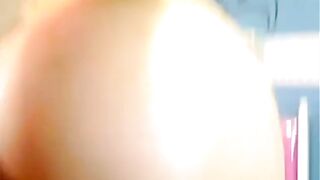 She shows all