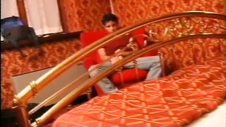 SIAMO GIOVANI BELLE E PORCHE 2 - Episode 1