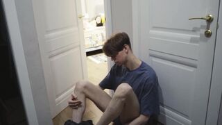 I spy and masturbating on how my girlfriend fucks with her lover