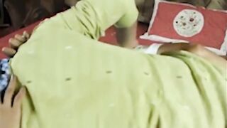Pyaasi hot teacher ko nokar ne choda