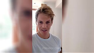 Morning Pussy Licking in the Bathroom