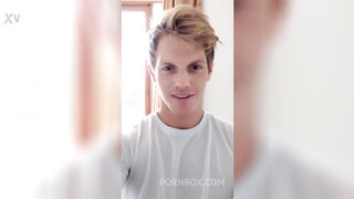 Morning Pussy Licking in the Bathroom