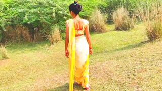 Indian Village Desi Women – Outdoor Natural Boobs – Hindi