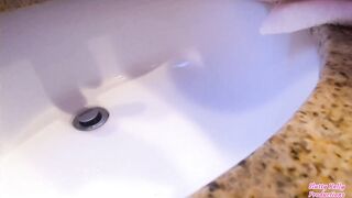Brother finds step sister in shower